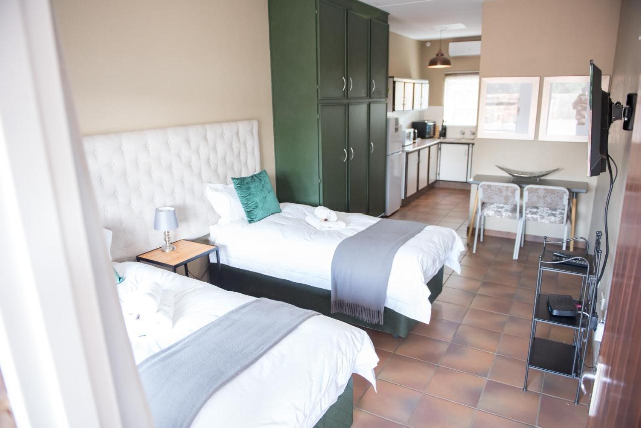 Melrose Place Guestrooms Potchefstroom Eksteriør bilde